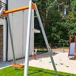 W Sam By Klif - Na Parterze Z Tarasem, Widokiem Na I Parkingiem Apartman *