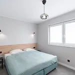 W Sam By Klif - Na Parterze Z Tarasem, Widokiem Na I Parkingiem Apartman *