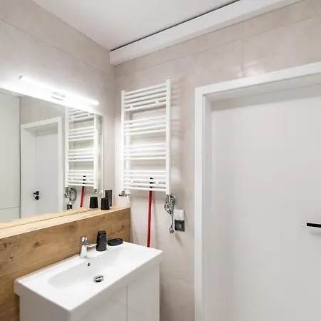 Apartman W Sam By Klif - Na Parterze Z Tarasem I Parkingiem Ustka