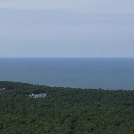 W Sam By Klif - Na Parterze Z Tarasem I Parkingiem Ustka