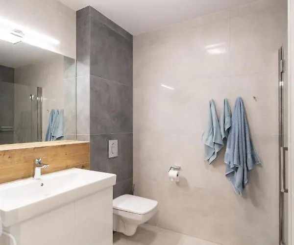 W Sam By Klif - Na Parterze Z Tarasem I Parkingiem أوستكا