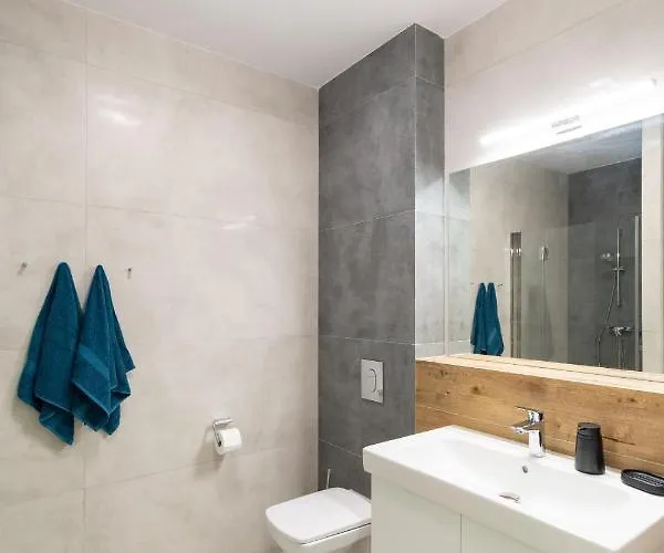 W Sam By Klif - Na Parterze Z Tarasem I Parkingiem شقة